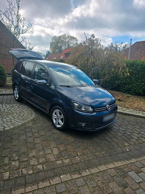 Gebraucht VW Touran 140 PS (102 kW) 2013 Braun Van / Kleinbus