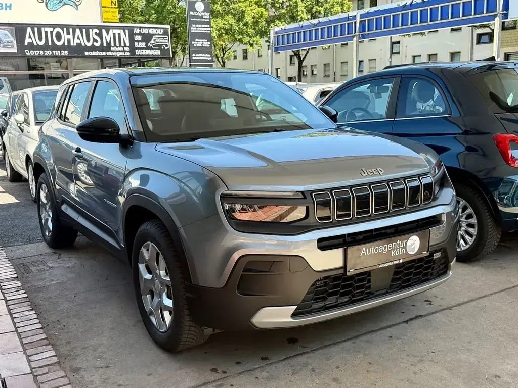 Gebraucht Jeep Avenger 101 PS (74 kW) 2024 Grau SUV
