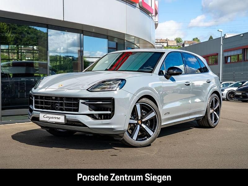 Grau Neu 2025 Porsche Cayenne GTS SUV | 172.189 € (Fairer Preis) - Bild 1/4