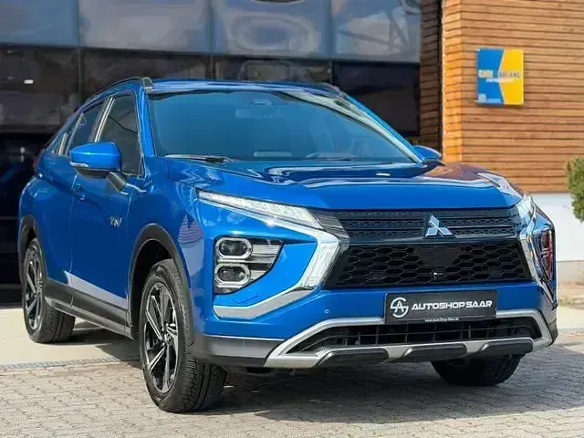 Używany Mitsubishi Eclipse Cross Plus 188 KM (138 kW) 2022 Niebieski SUV