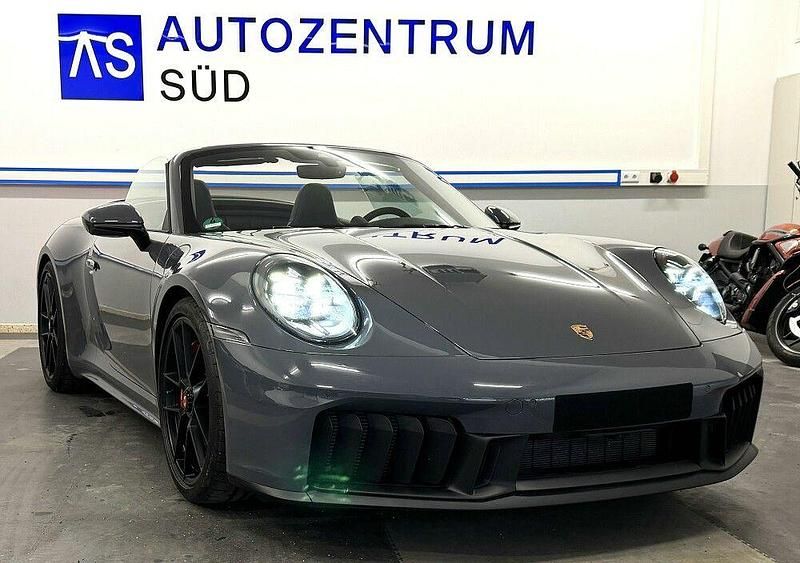 Gebraucht Porsche 911 Chrono 541 PS (397 kW) 2025 Grau Cabrio