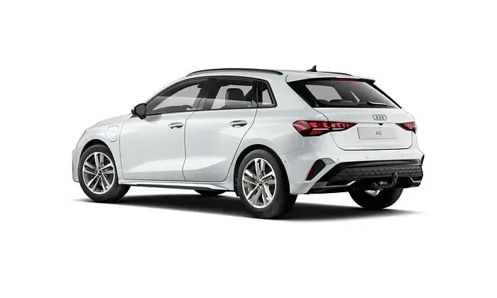 Gebraucht Audi A3 S-Line 204 PS (150 kW) 2025 Gletscherweiss Limousine