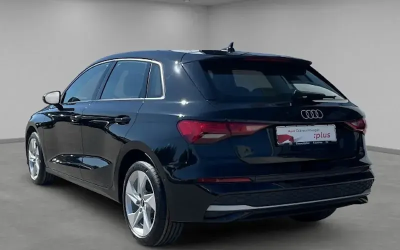 Gebraucht Audi A3 Advanced Plus 150 PS (110 kW) 2025 Schwarz Limousine