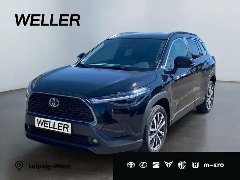 Tiefschwarz mica metallic Gebraucht 2025 Toyota Corolla Cross SUV | 31.990 € (Guter Preis) - Bild 1/3