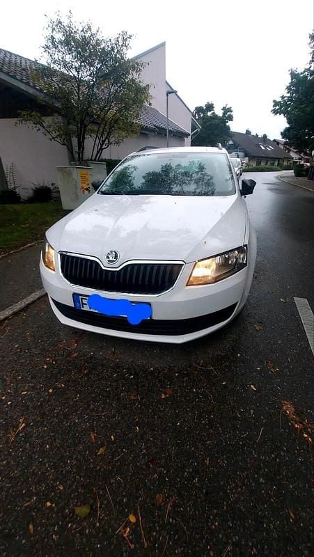 Weiß Gebraucht 2015 Skoda Octavia Kombi | 7.650 € (Superpreis) - Bild 1/4