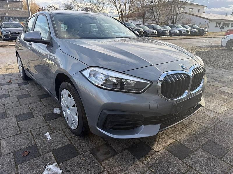Gebraucht BMW 116 116 PS (85 kW) 2022 Grau Kleinwagen