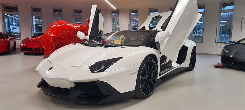 Gebraucht Lamborghini Aventador 700 PS (514 kW) 2015 Weiß Cabrio
