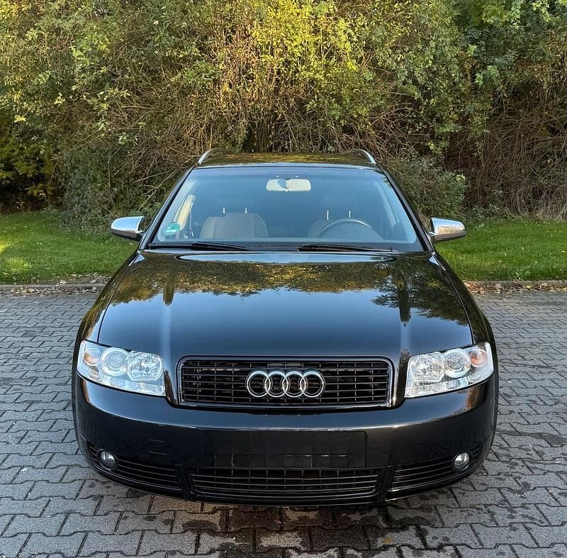 Gebraucht Audi A4 102 PS (75 kW) 2004 Schwarz Kombi
