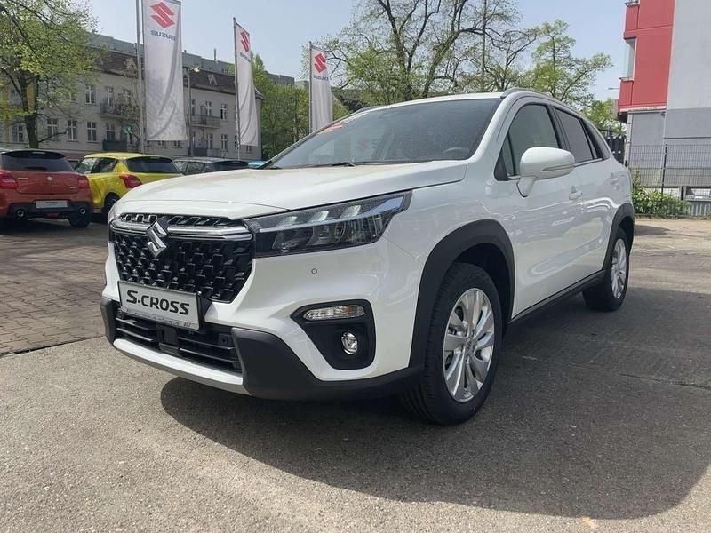 Weiß Gebraucht 2025 Suzuki SX4 S-Cross Comfort SUV | 24.998 € (Fairer Preis) - Bild 1/4
