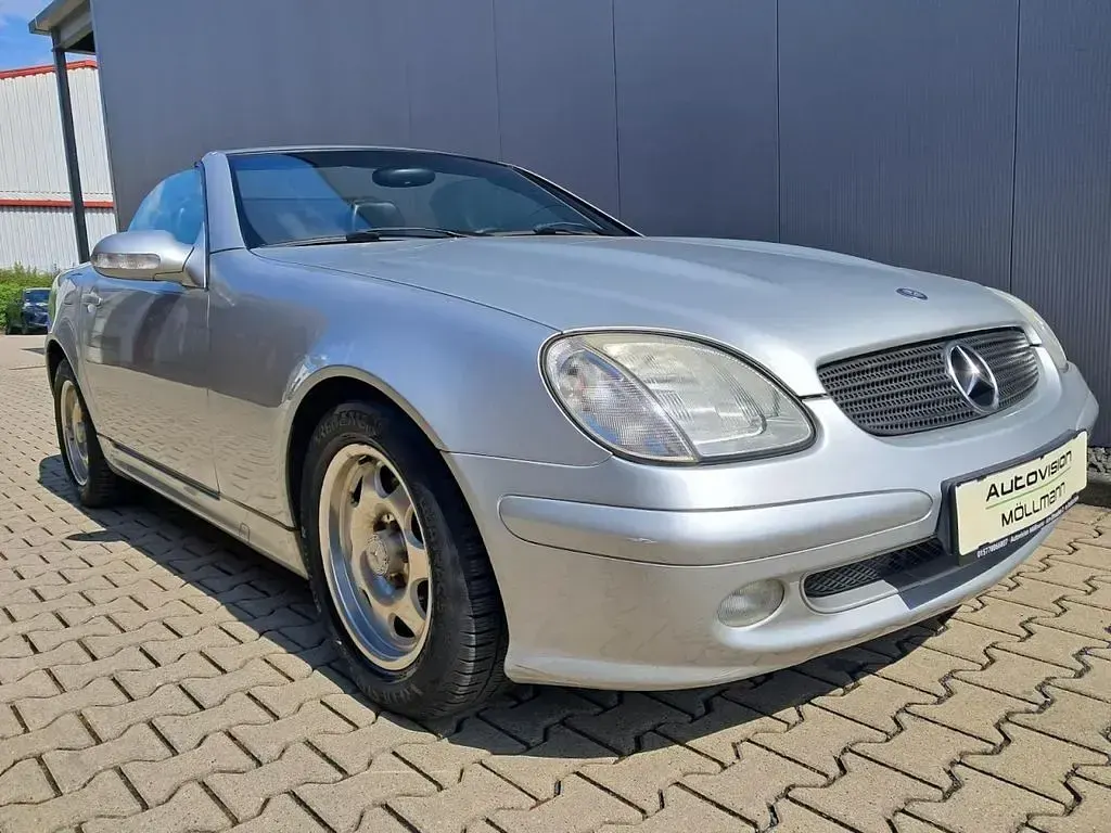 Gebraucht Mercedes SLK200 163 PS (119 kW) 2003 Silber Cabrio