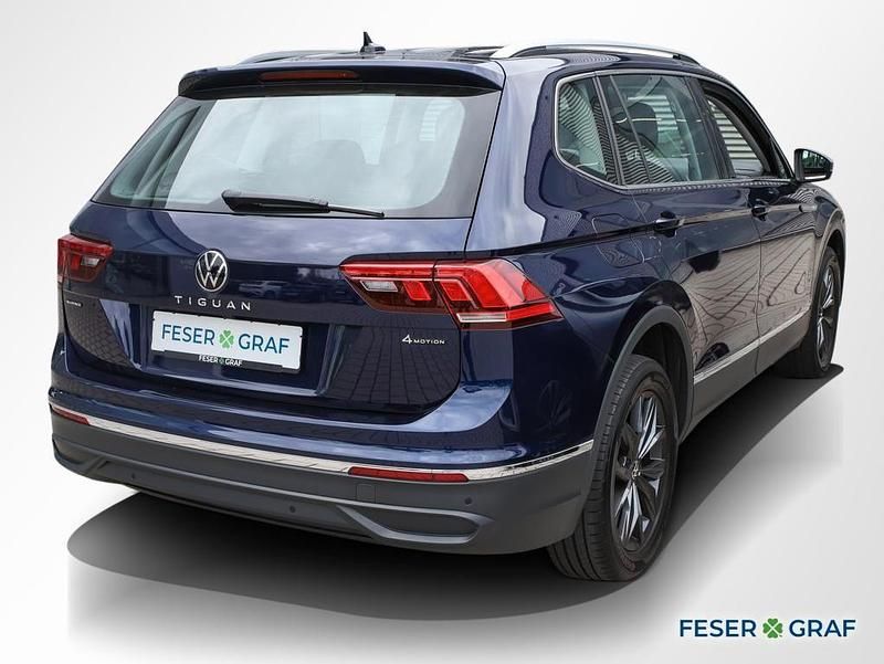 Gebraucht VW Tiguan Allspace Life 150 PS (110 kW) 2023 Atlantic blue metallic SUV