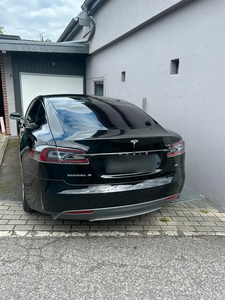 Gebraucht Tesla Model S 284 kW (387 PS) 2015 Schwarz Kleinwagen