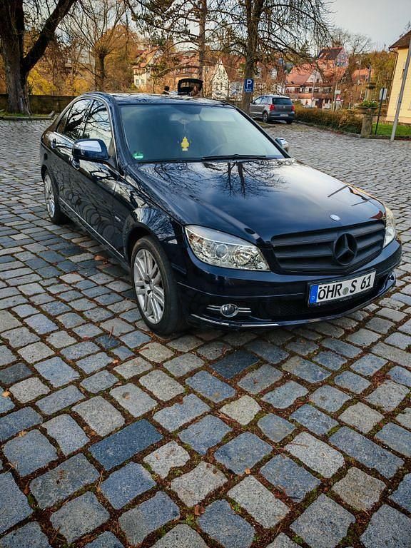 Blau Gebraucht 2007 Mercedes C200 Limousine | 6.390 € (Fairer Preis) - Bild 1/4