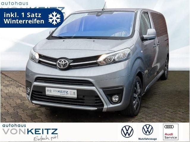 Grau Gebraucht 2024 Toyota Proace Verso Comfort Kombi | 34.950 € (Guter Preis) - Bild 1/4