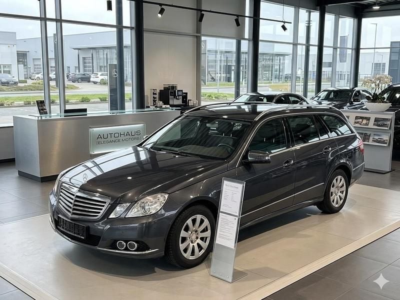 Gebraucht Mercedes E200 Elegance 184 PS (135 kW) 2010 Grau Kombi