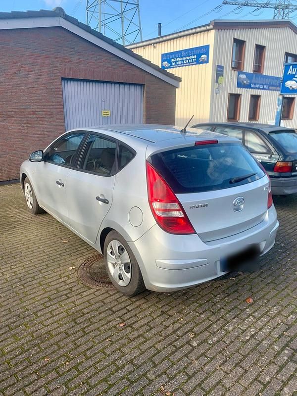 Gebraucht Hyundai i30 2009 Silber Limousine