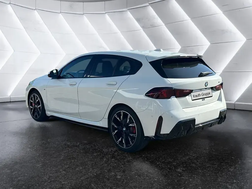 Gebraucht BMW 123 M Sport 218 PS (160 kW) 2025 Weiß Kleinwagen
