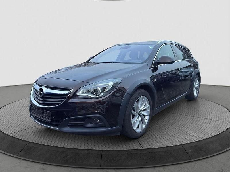 Braun Gebraucht 2015 Opel Insignia Country Tourer Basis Kombi | 12.997 € (Fairer Preis) - Bild 1/4