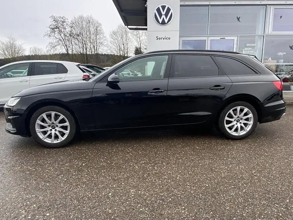 Gebraucht Audi A4 150 PS (110 kW) 2022 Schwarz Kombi