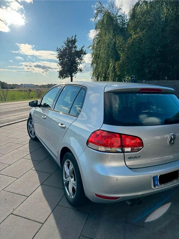 Silber Gebraucht 2009 VW Golf VI Comfortline Limousine | 6.000 € (Guter Preis) - Bild 1/4