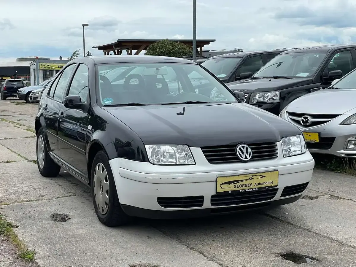 Gebraucht VW Bora 75 PS (55 kW) 2001 Schwarz Limousine