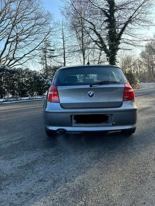 Gebraucht BMW 116 122 PS (89 kW) 2008 Grau Kleinwagen