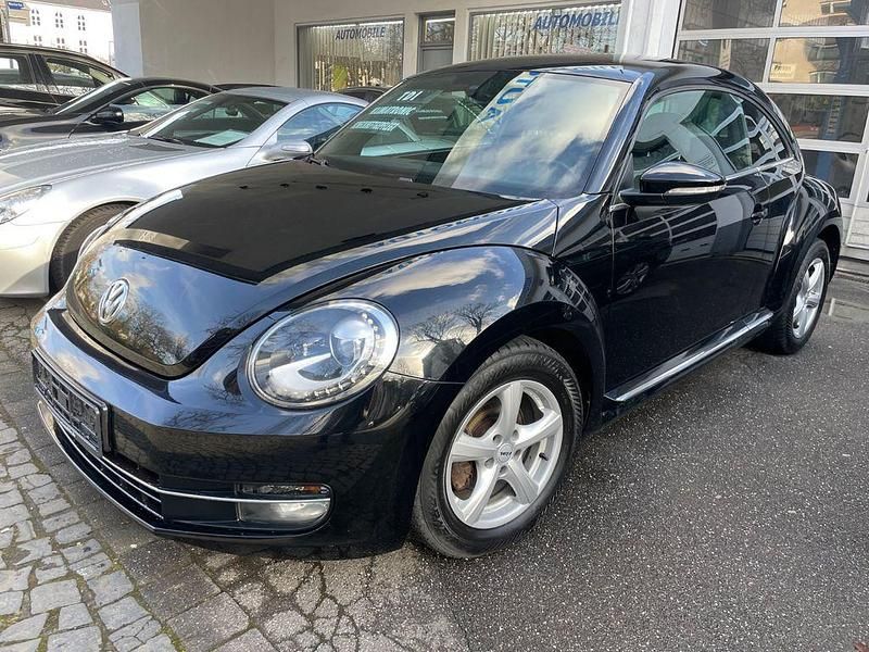 Schwarz Gebraucht 2012 VW Beetle Design Limousine | 11.950 € (Etwas zu teuer) - Bild 1/4