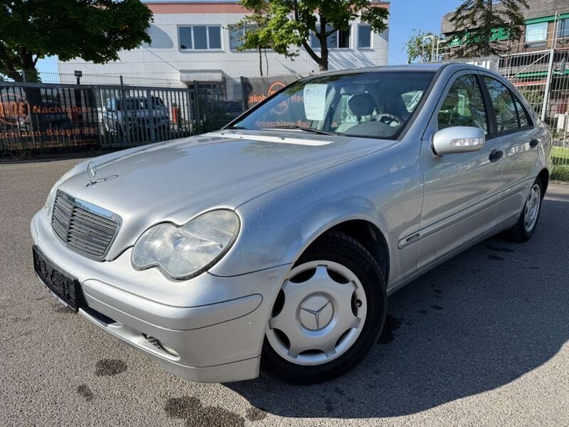 Silber Gebraucht 2002 Mercedes C180 Limousine | 2.990 € (Guter Preis) - Bild 1/4