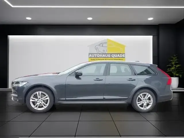 Gebraucht Volvo V90 CC 235 PS (172 kW) 2018 Grau Kombi