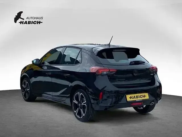 Gebraucht Opel Corsa 101 PS (74 kW) 2024 Lackierung schwarz perla ner Kleinwagen