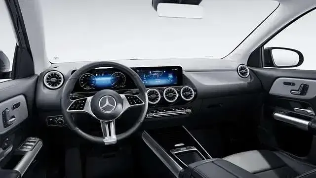 Gebraucht Mercedes GLA200 Progressive 163 PS (119 kW) 2025 Schwarz SUV