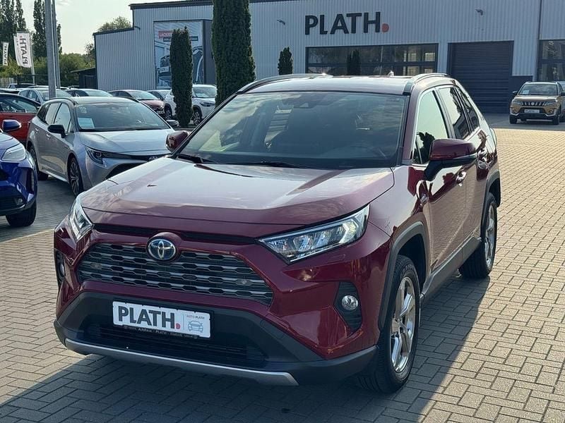 Rot Gebraucht 2020 Toyota RAV4 Hybrid Team SUV | 29.990 € (Fairer Preis) - Bild 1/4