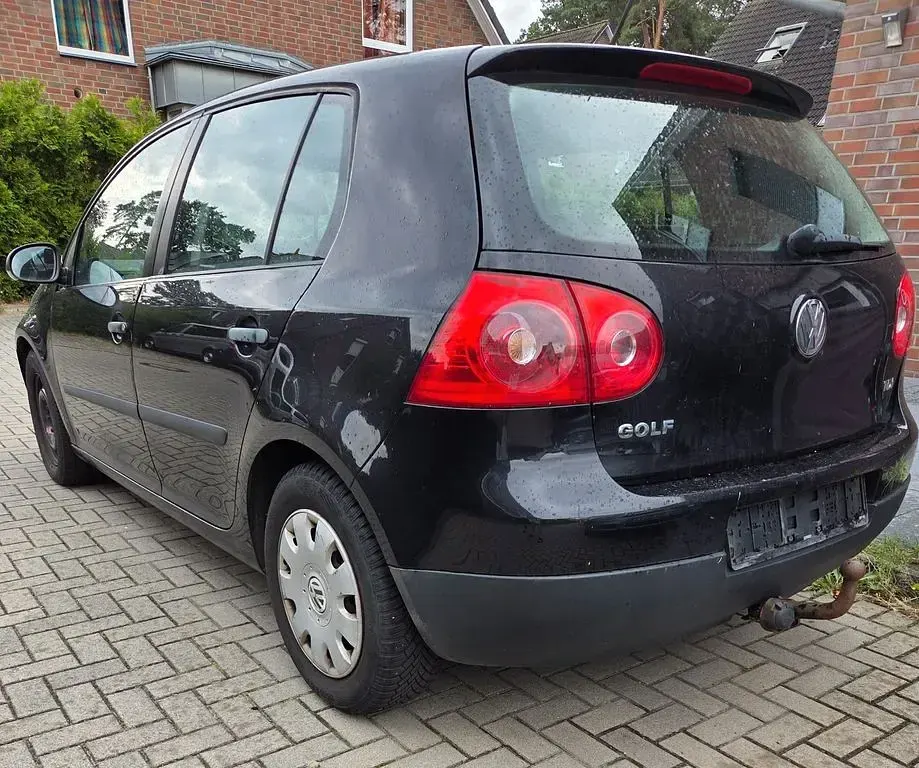 Gebraucht VW Golf V Trendline 105 PS (77 kW) 2007 Schwarz Limousine