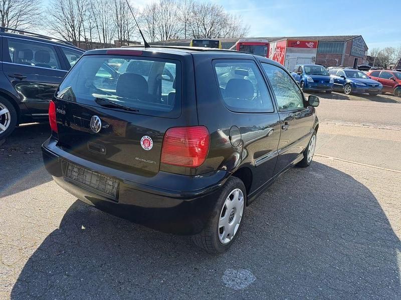 Gebraucht VW Polo 50 PS (36 kW) 2001 Schwarz Limousine