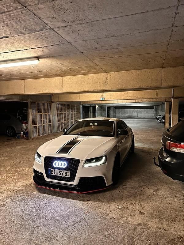 Gebraucht Audi Coupé Ambiente 300 PS (220 kW) 2008 Weiß Coupé