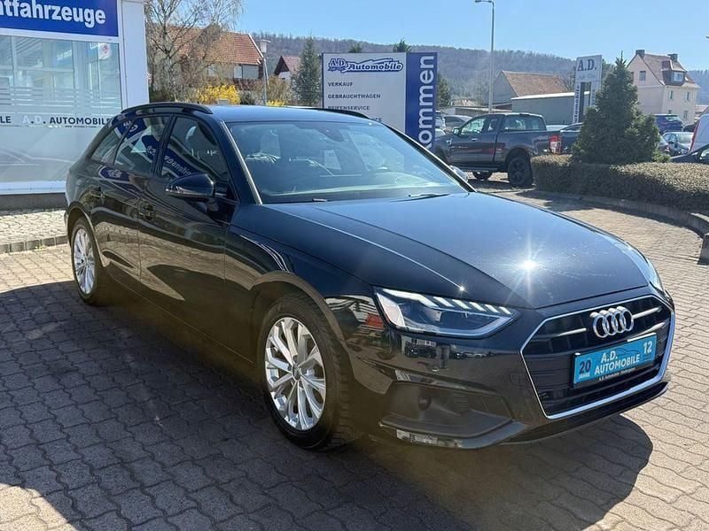 Gebraucht Audi A4 Basis 150 PS (110 kW) 2020 Mythosschwarz Kombi