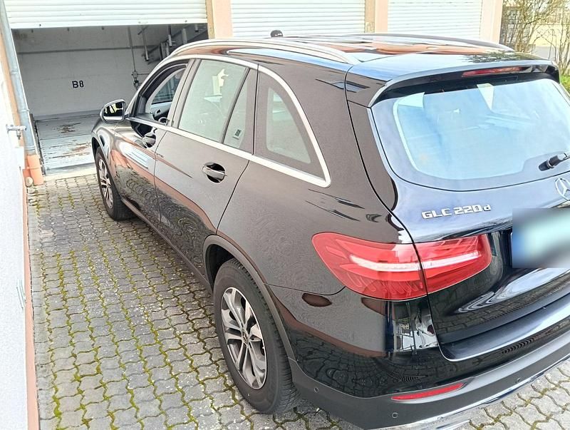 Gebraucht Mercedes GLC220 170 PS (125 kW) 2017 Schwarz SUV