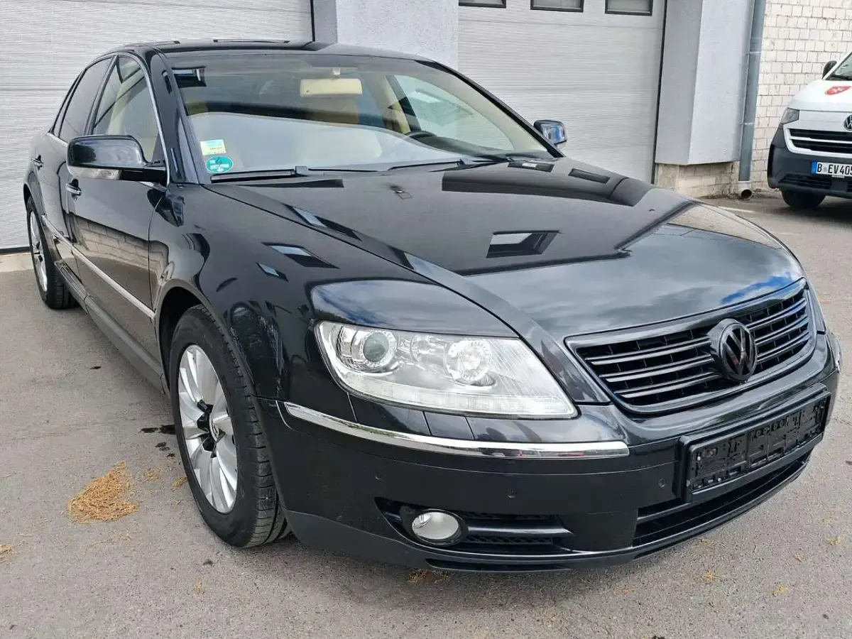 Gebraucht VW Phaeton 239 PS (175 kW) 2009 Tarantellaschwarz Limousine