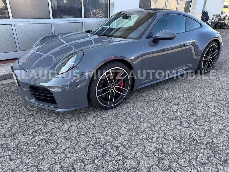 Grau Gebraucht 2025 Porsche 992 Sport Coupé | 174.900 € (Fairer Preis) - Bild 1/4