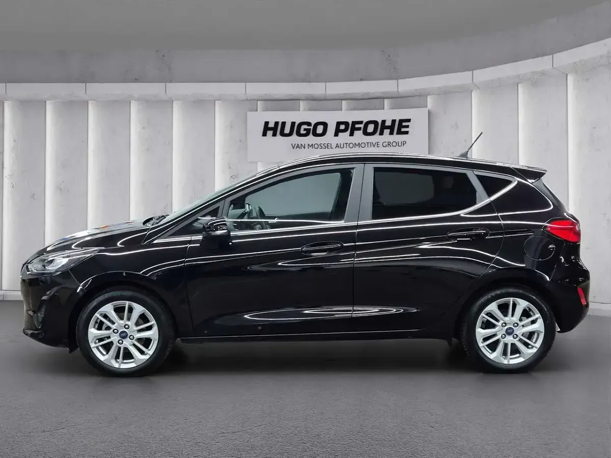Gebraucht Ford Fiesta Titanium 101 PS (74 kW) 2022 Schwarz Kleinwagen