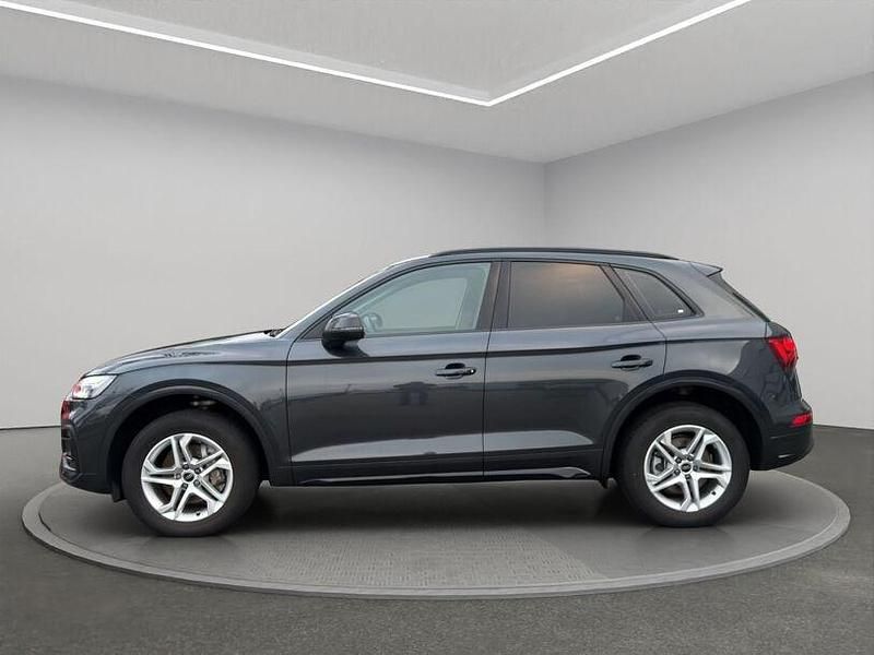 Gebraucht Audi Q5 Advanced 204 PS (150 kW) 2023 Manhattangrau metallic SUV