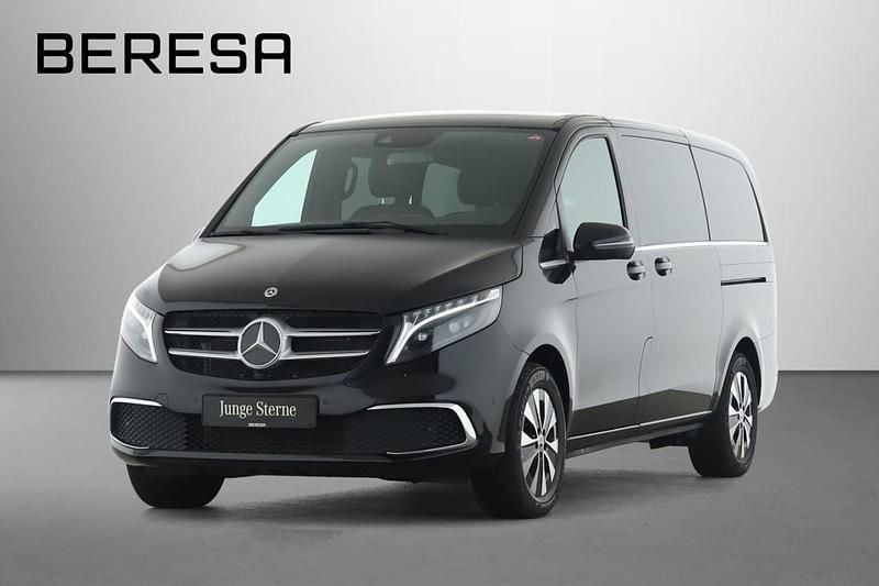 Obsidianschwarz Gebraucht 2024 Mercedes V300 Avantgarde Van / Kleinbus | 72.780 € (Superpreis) - Bild 1/4