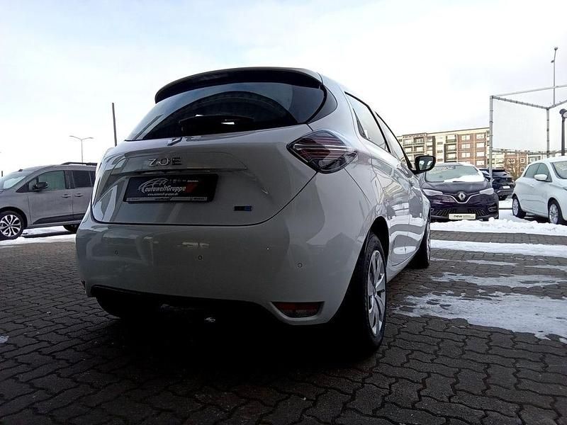 Gebraucht Renault Zoe Life 50 kW (69 PS) 2021 Weiß Kleinwagen