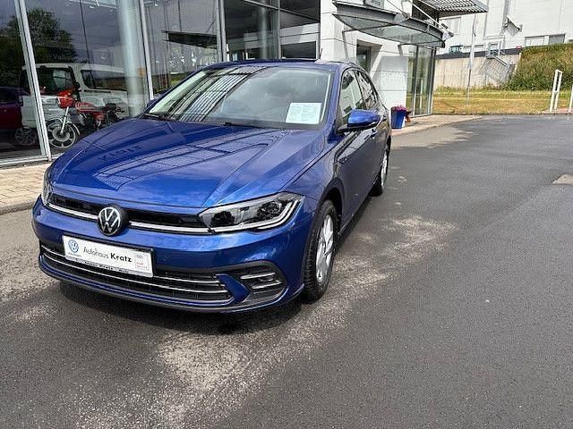 Gebraucht VW Polo Style 95 PS (69 kW) 2024 Blau Limousine