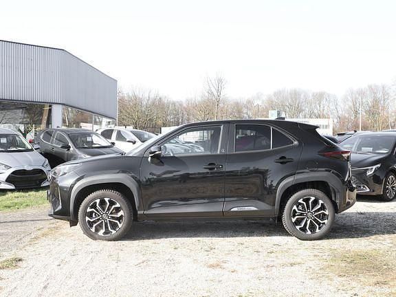 Gebraucht Toyota Yaris Hybrid Connect Style 116 PS (85 kW) 2024 Mysticschwarz mica Kleinwagen