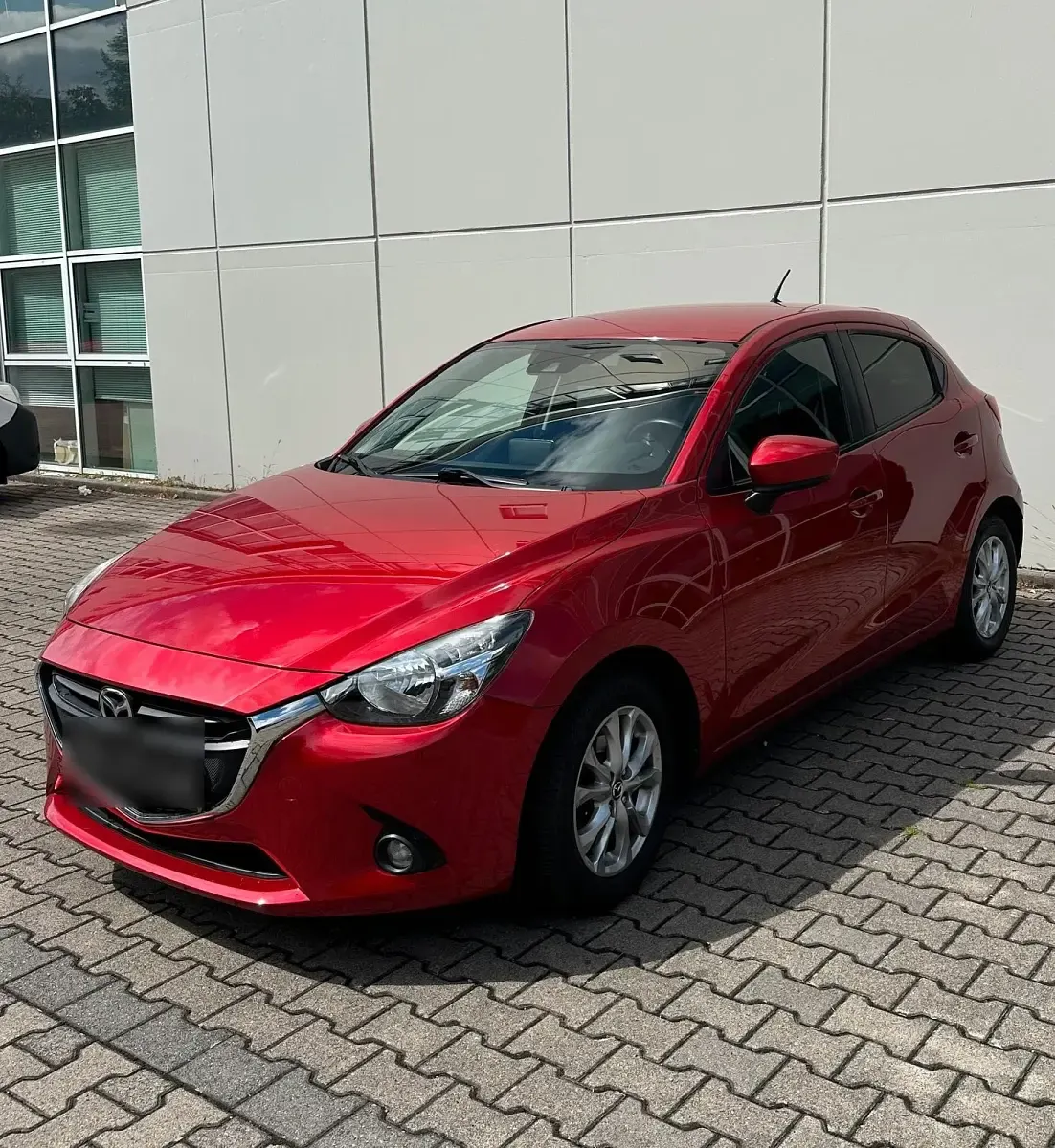 Gebraucht Mazda 2 75 PS (55 kW) 2016 Rot Kleinwagen