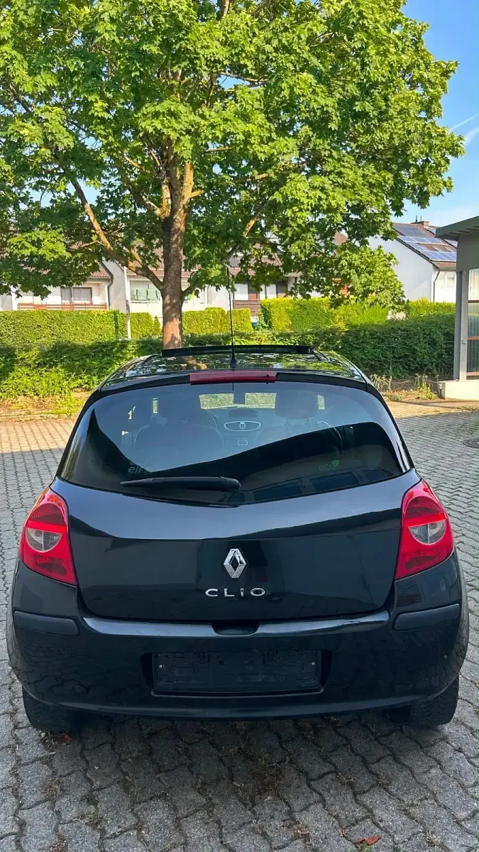 Gebraucht Renault Clio Dynamique 101 PS (74 kW) 2008 Schwarz Kleinwagen