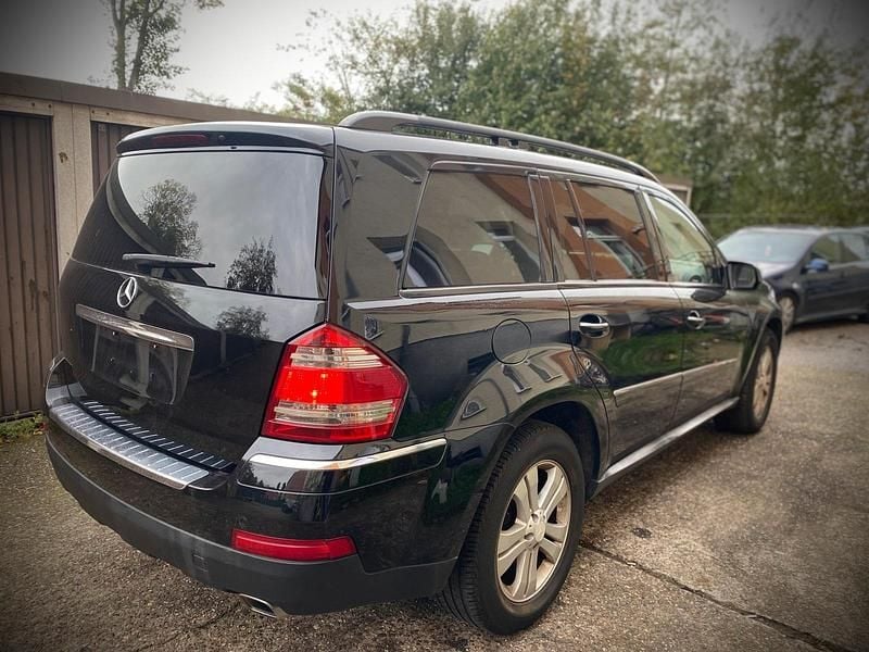Schwarz Gebraucht 2008 Mercedes GL320 SUV | 7.200 € (Guter Preis) - Bild 1/4