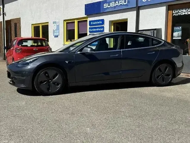 Usado Tesla Model 3 366 kW (498 CV) 2020 Gris Berlina