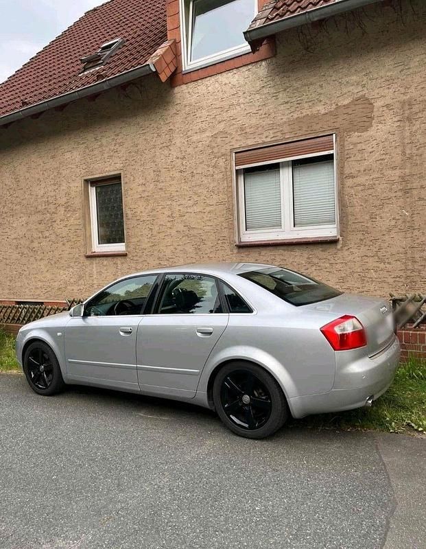 Gebraucht Audi A4 Ambiente 220 PS (161 kW) 2002 Grau Limousine